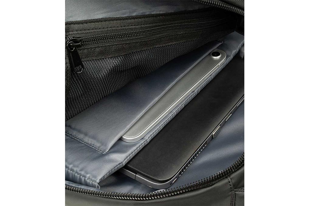 Balo Tucano Martem 15.6” - Đen nội thất