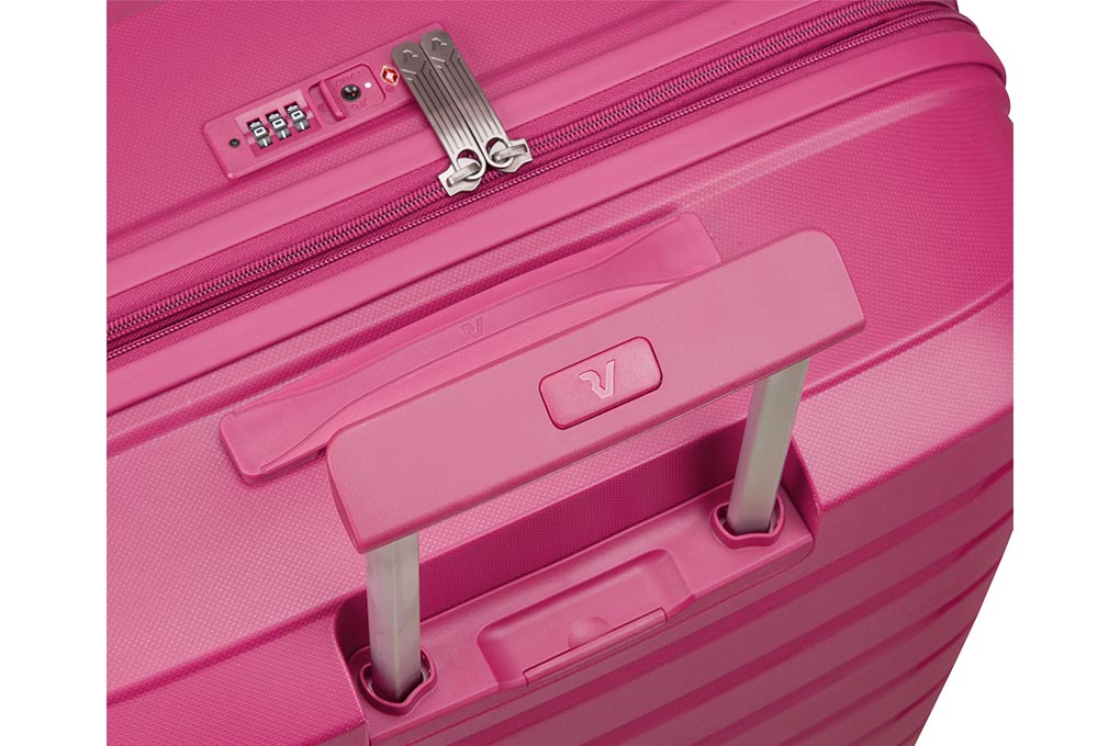Vali Roncato Butterfly size M (26 inch) - Magenta cần kéo