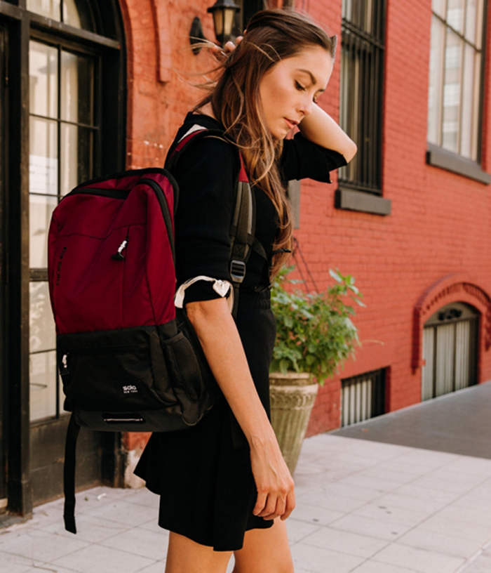 Balo Solo Varsity Draft 15.6”-ĐỎ-VAR701-60 hiện đại