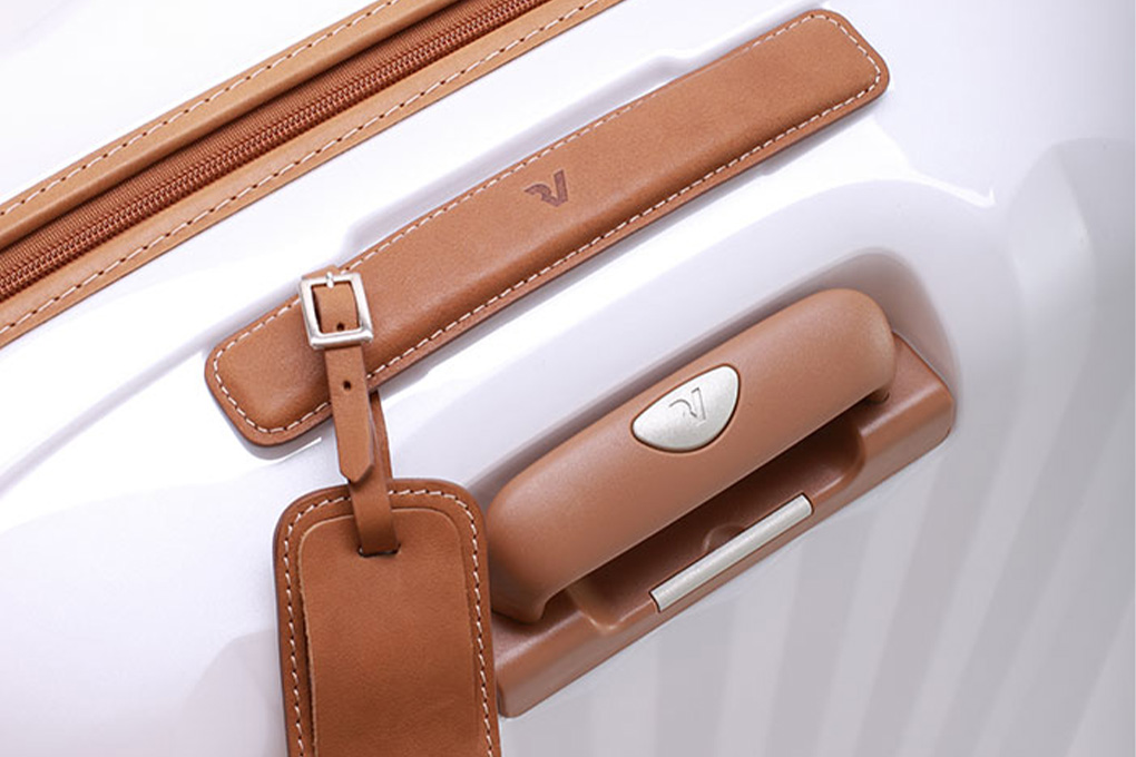 Vali Roncato Elite Trâu Oai Hùng - Ấm No - Size M ngoại thất