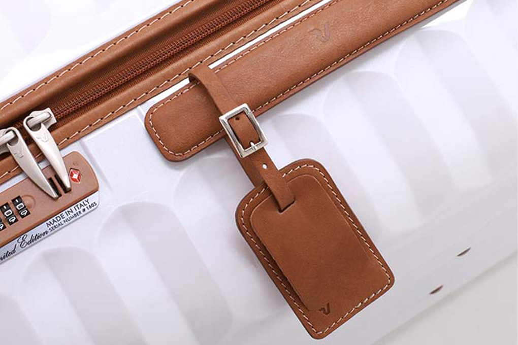 Vali Roncato Elite Trâu Oai Hùng - Ấm No - Size M thẻ tag đính kèm