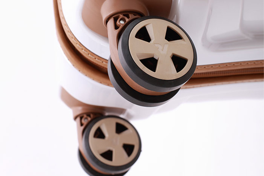 Vali Roncato Elite Trâu Oai Hùng - Vượt Bão - Size M bánh xe