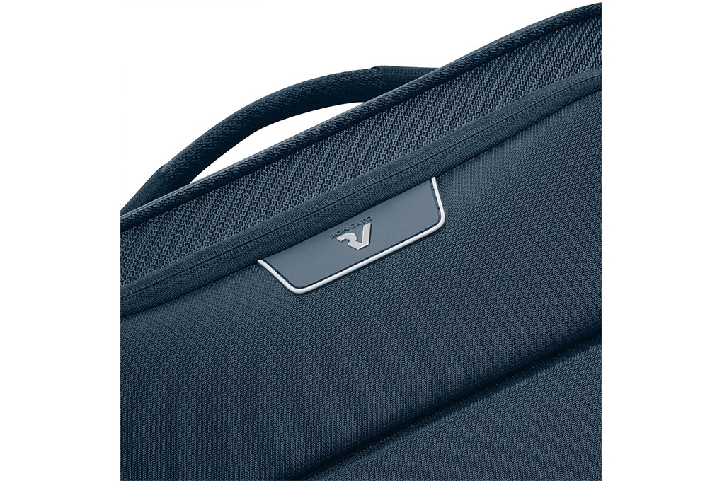 vali Roncato Joy size S (20 inch) - Blue chất liệu