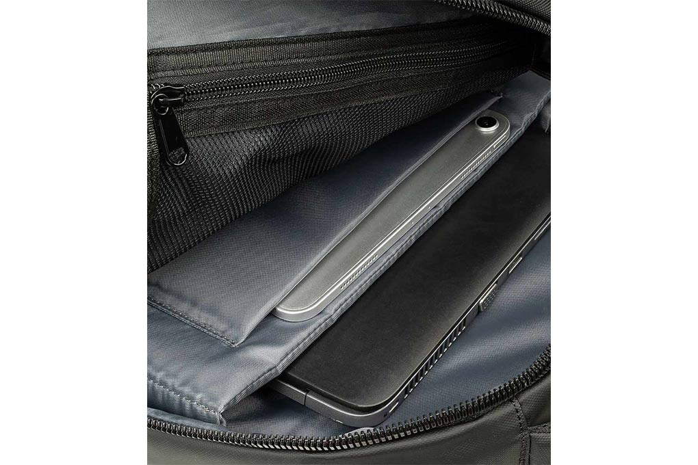 balo Tucano Marte Gravity AGS 15.6” - Black - Các ngăn chứa phân bổ thông minh