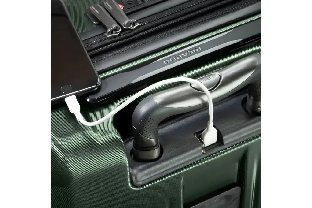 Vali Ricardo Montecito 2.0 HS size S (21 inch) - Hunter Green Cáp Sạc USB Tiện Lợi