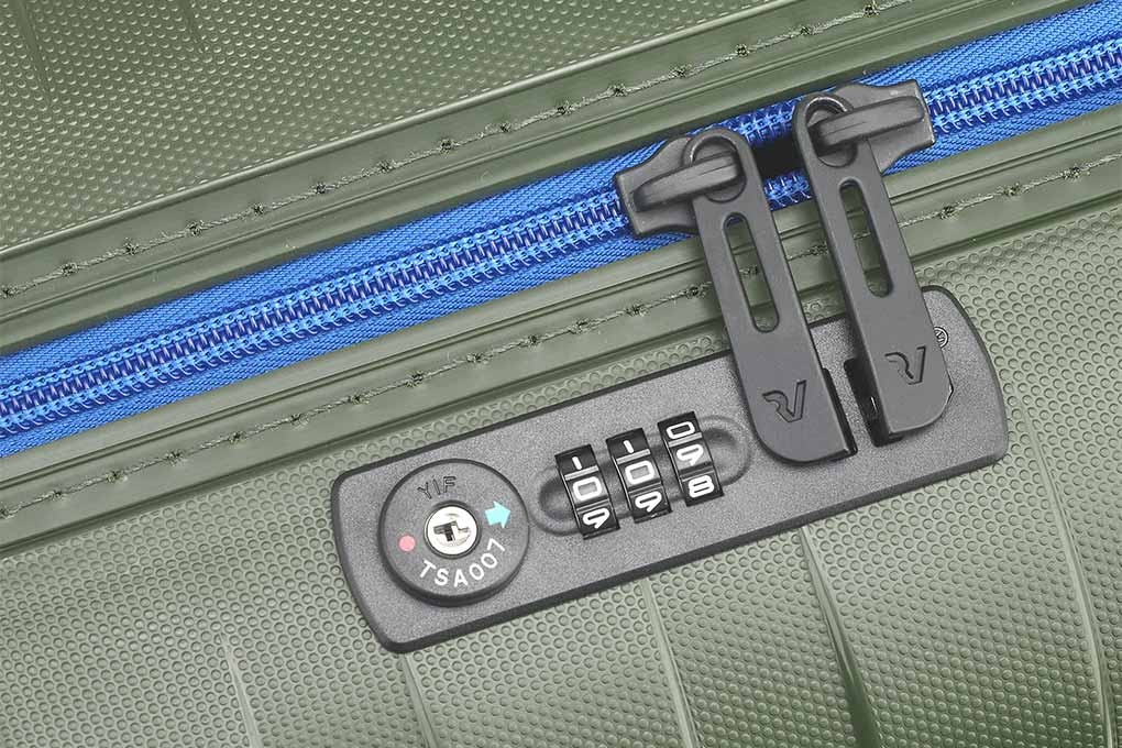 Vali Roncato Box Young size S (20 inch) - Blue/Militar Green khóa số TSA
