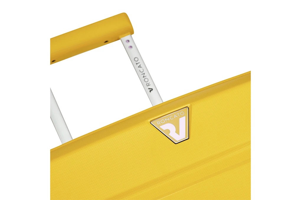 Vali Roncato Butterfly size S (20 inch) - Yellow Logo Nổi Bật