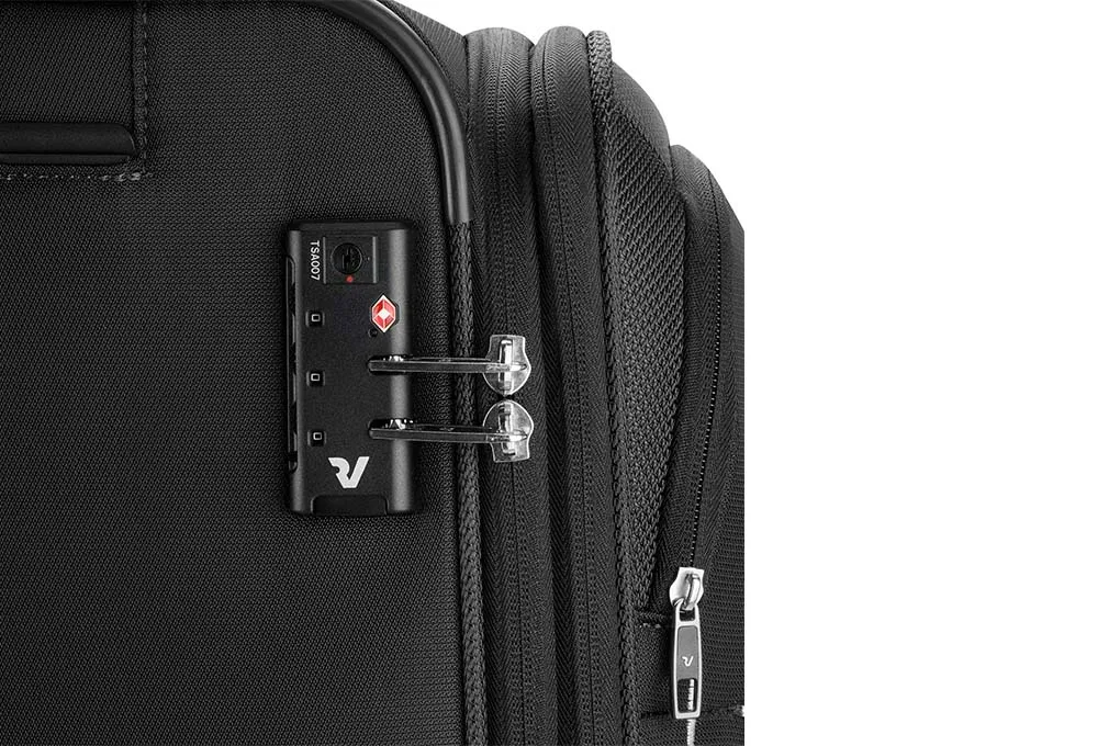 vali Roncato Joy size M (26 inch) - Black khóa số TSA