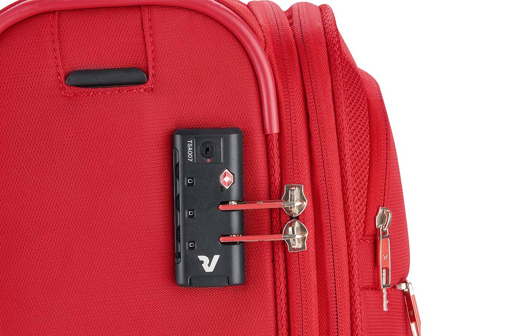 vali Roncato Joy size S (20inch) - Red khóa số TSA