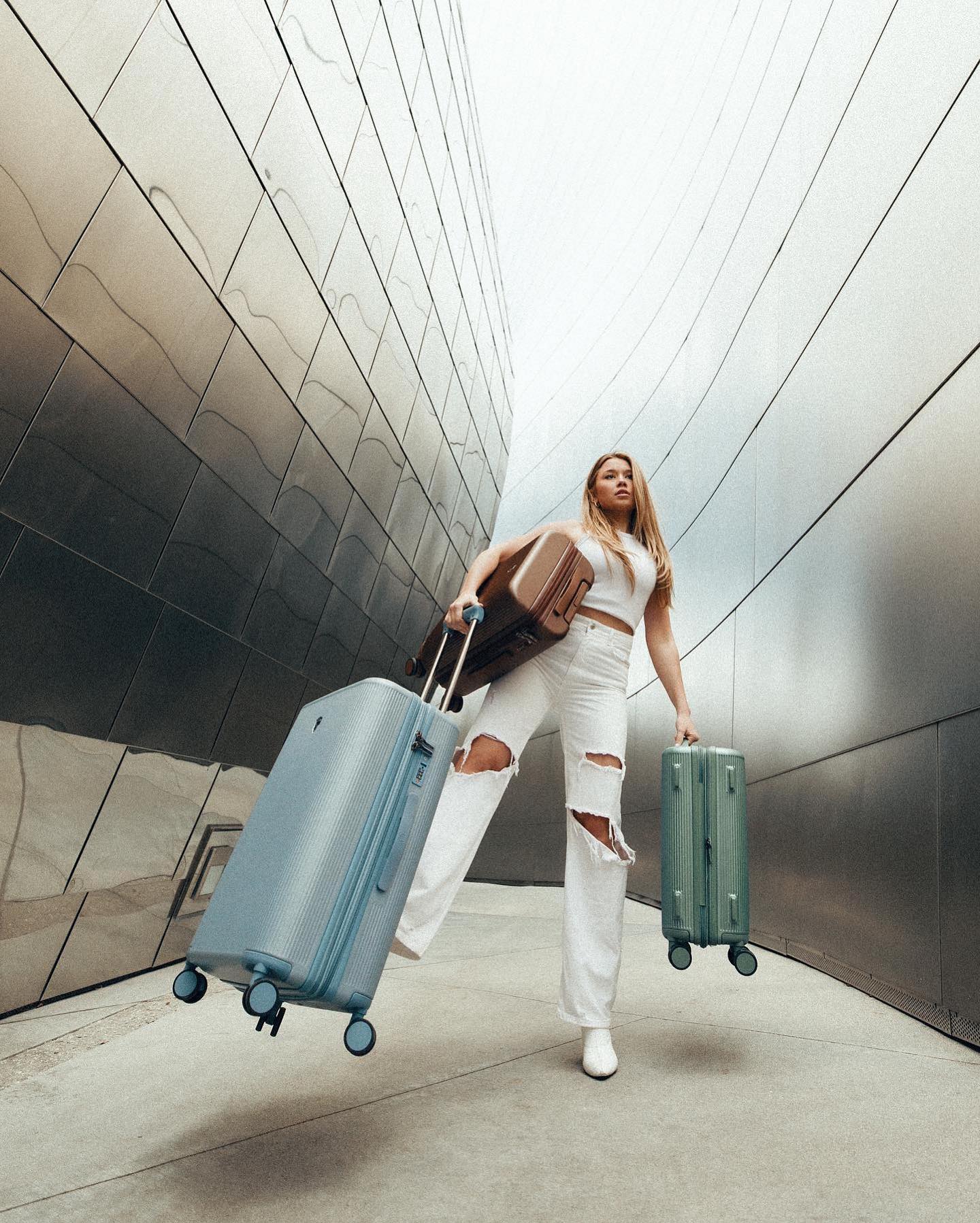 Các loại vali nhựa tốt được ưa chuộng