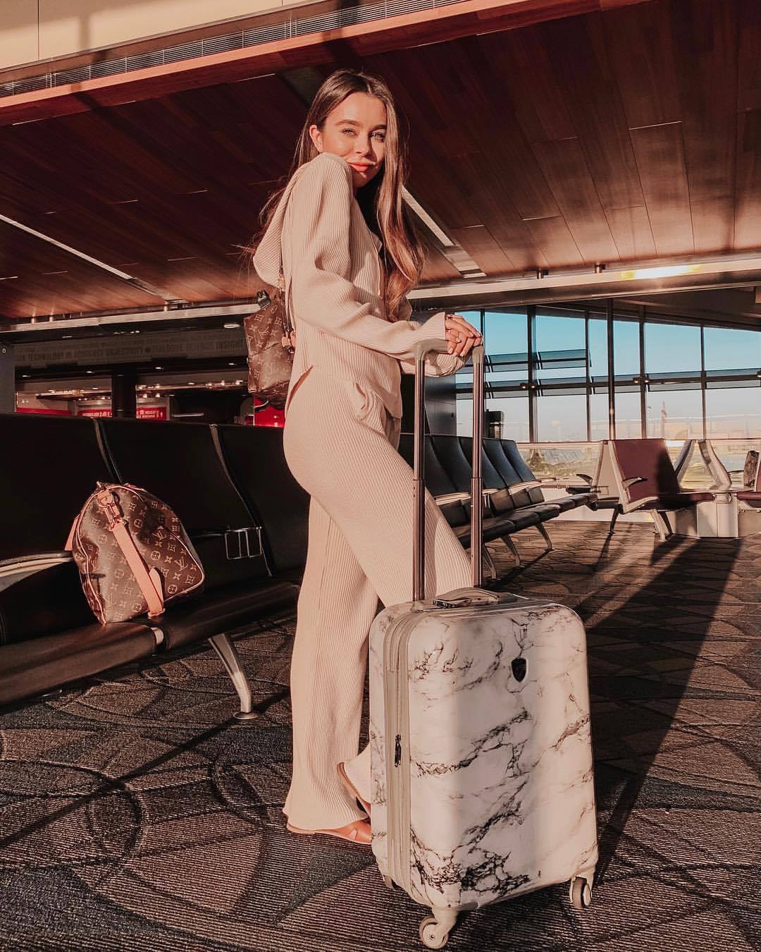 Những loại vali được mang l&ecirc;n m&aacute;y bay ph&ugrave; hợp