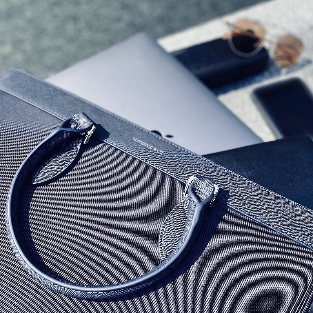 Túi xách nam công sở được yêu thích