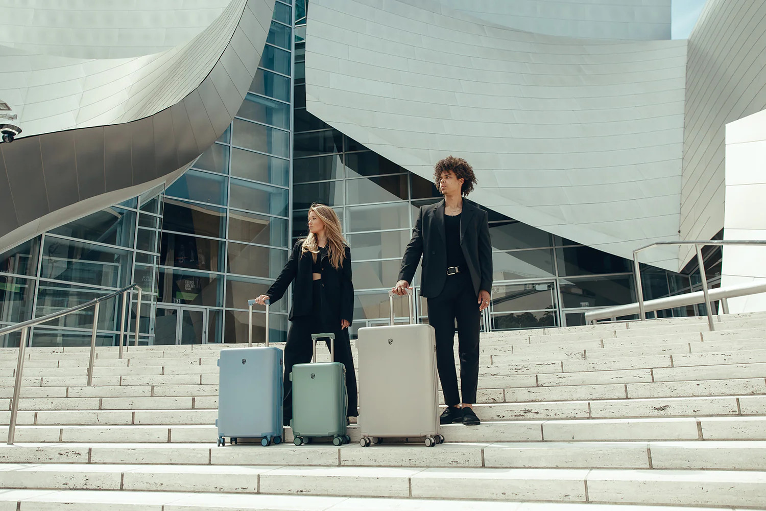 Vali du lịch loại nào tốt