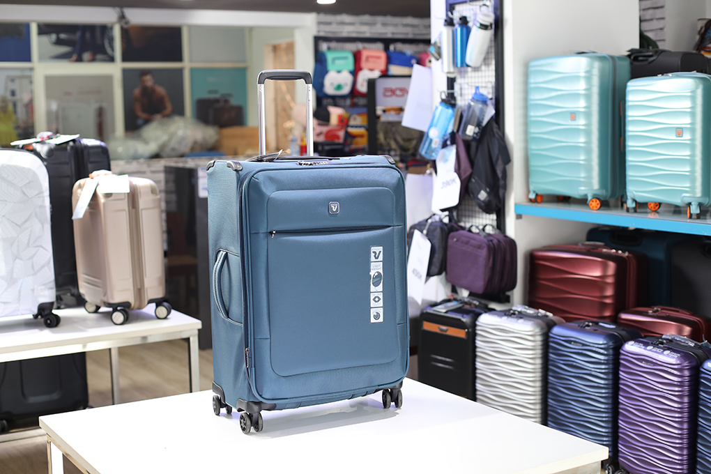 Vali Roncato Miami size S (20 inch) - Blu hình thực tế 1