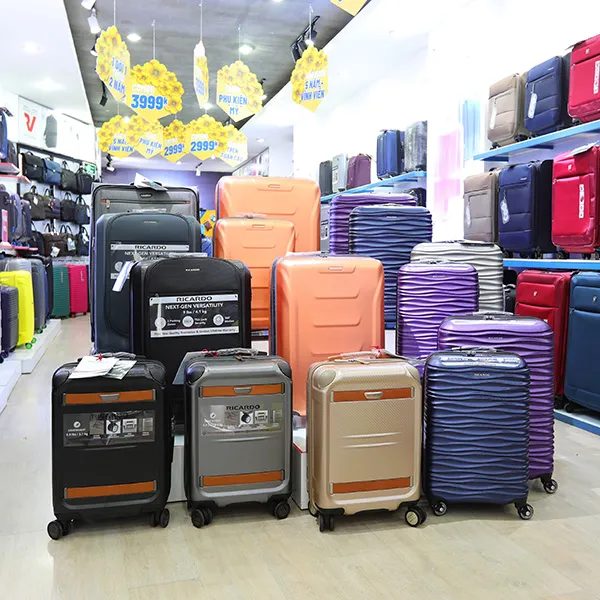 So sánh ưu nhược điểm của vali vải và vali nhựa, vali nhôm