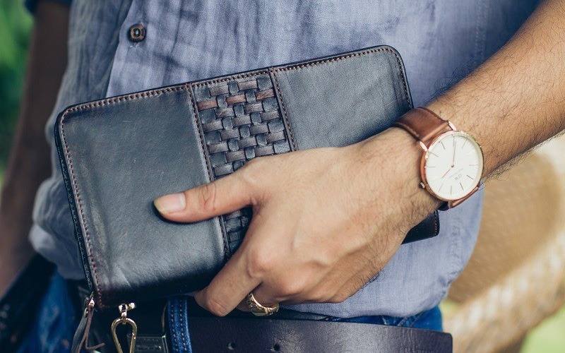 Ý nghĩa tặng ví cho bạn trai là gì ?