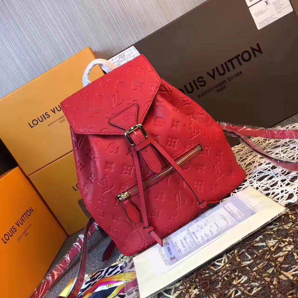 Chọn ngay 12 mẫu balo đi chơi cho nữ hợp với mọi set đồ