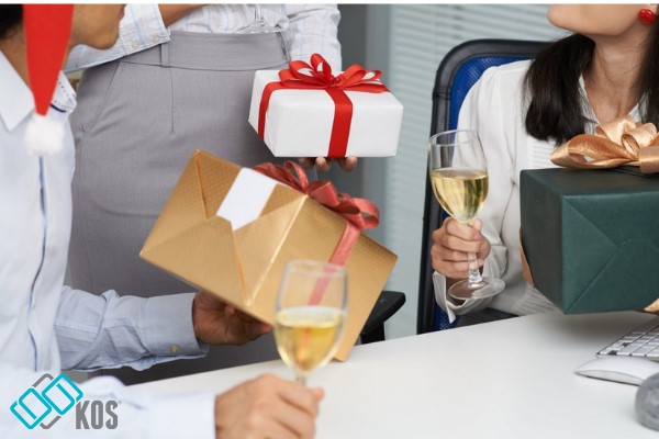 Qu&agrave; tặng sếp nam &yacute; nghĩa